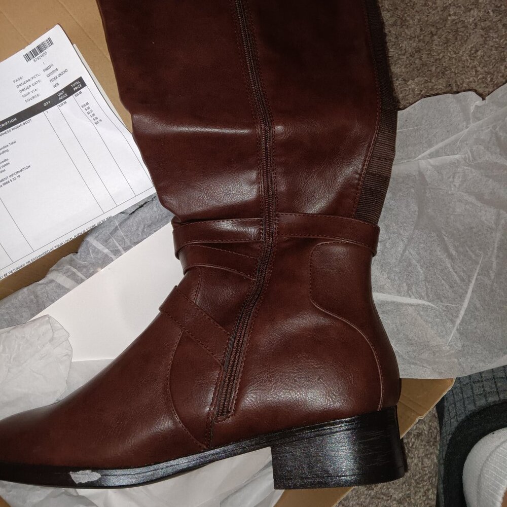 Women's tall harness riding boot